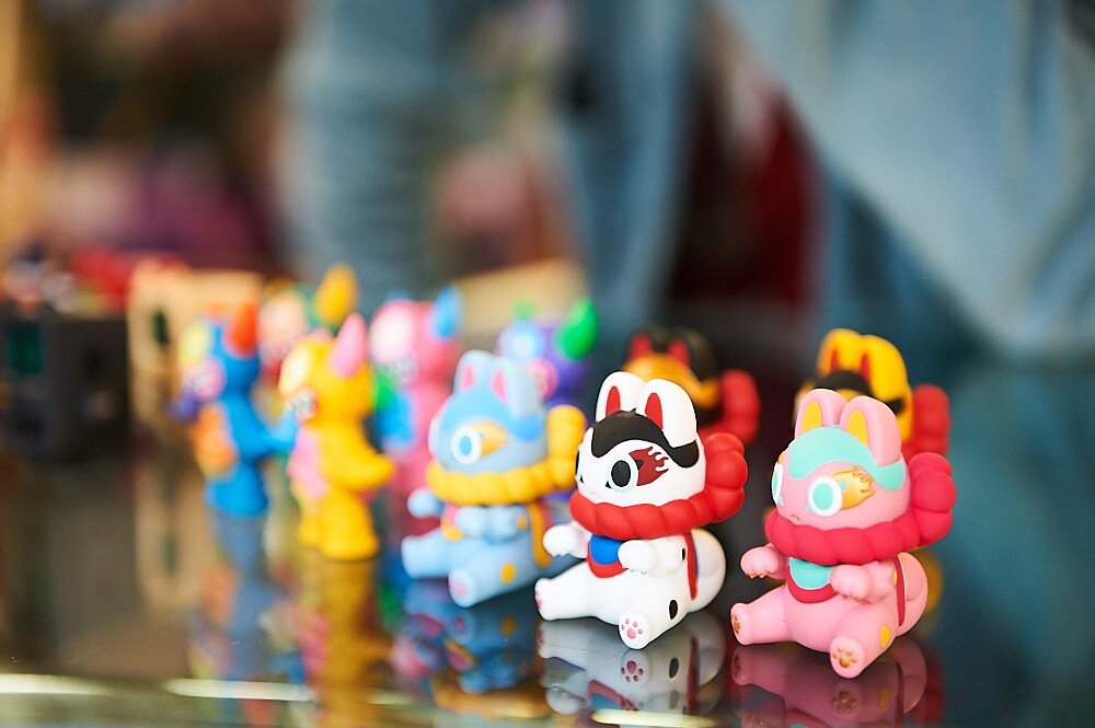 Art of Figure Making: MEDICOM TOY and BE@RBRICK 35