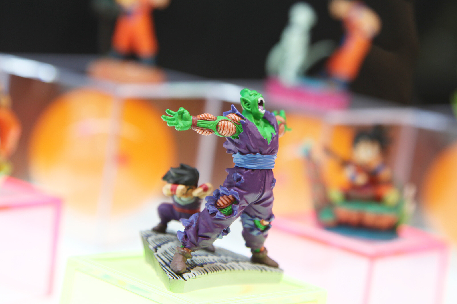 Summer Wonder Festival 2013 Opens! Attendee's Passion and Quest for the Highest Quality Kits Run High! 19