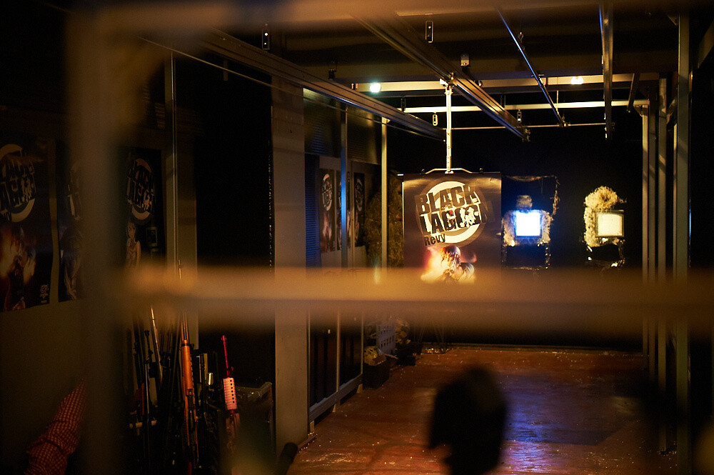 Commemorating the Release of the Newest Volume - Experience the World of *Black Lagoon* Through a Collaboration with Shooting Bar EA 21