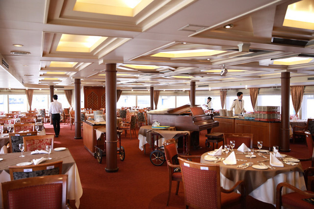 2,000 Fans Enjoy Black Butler Tokyo Bay Cruise 5