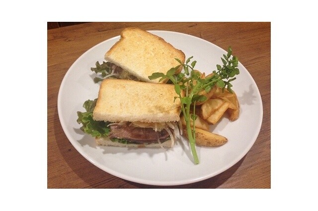 “JoJo’s Bizarre Adventure” Collaboration Cafe Returns to Tower Records in Omotesando, Shibuya 3