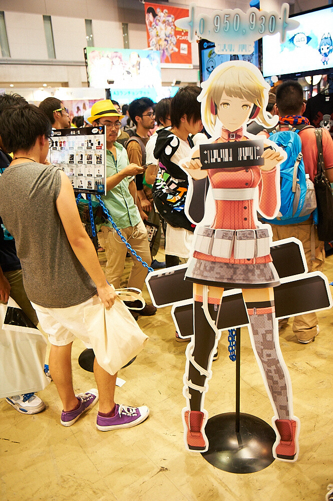 Comic Market 86 Closes as a Success! Next up is Tokyo Game Show 2014! 17