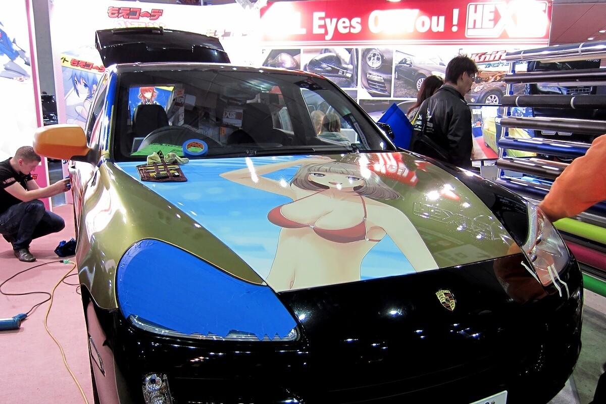 From the Char Auris to a Porsche Itasha, the Tokyo Auto Salon 2013 Wows with Anime Cars 10