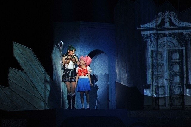 © Naoko Takeuchi, PNP / Pretty Guardian Sailor Moon: Petite Étrangère Musical Committee 2014 2