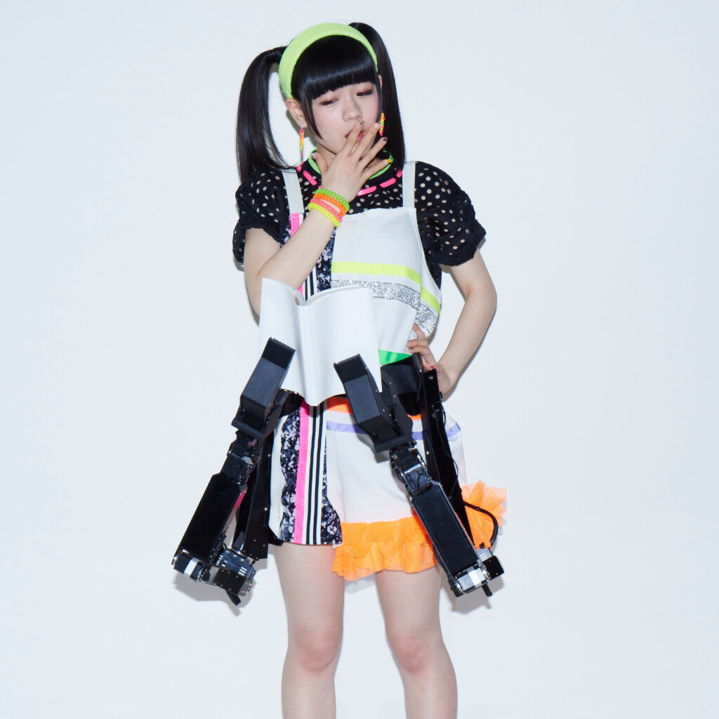 Idol Unit Moso Calibration Features the Arm Skirt in New MV! 5