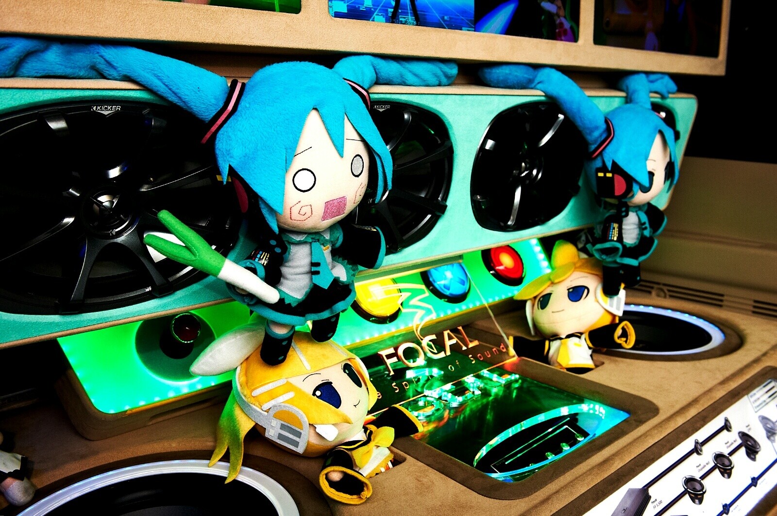 Going Beyond Just Visuals, New Itasha Amaze with Sound (Part 2 of 2) 3