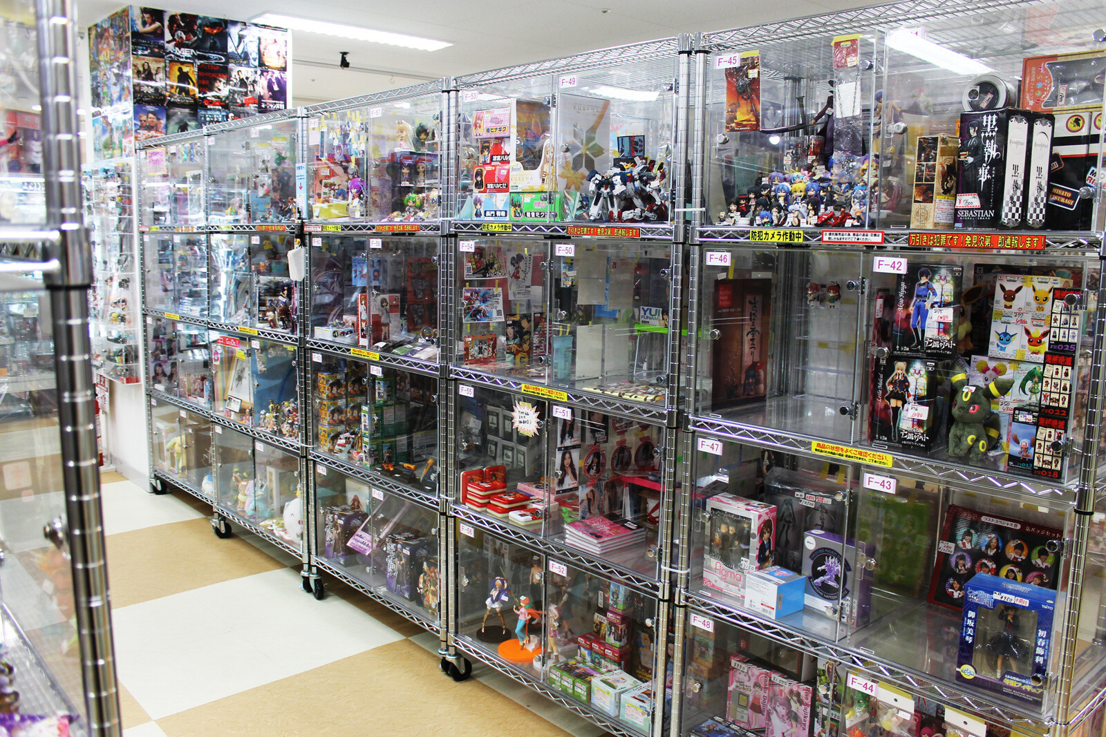 ASTOP: A Rental Showcase Specialty Shop in Akihabara 4