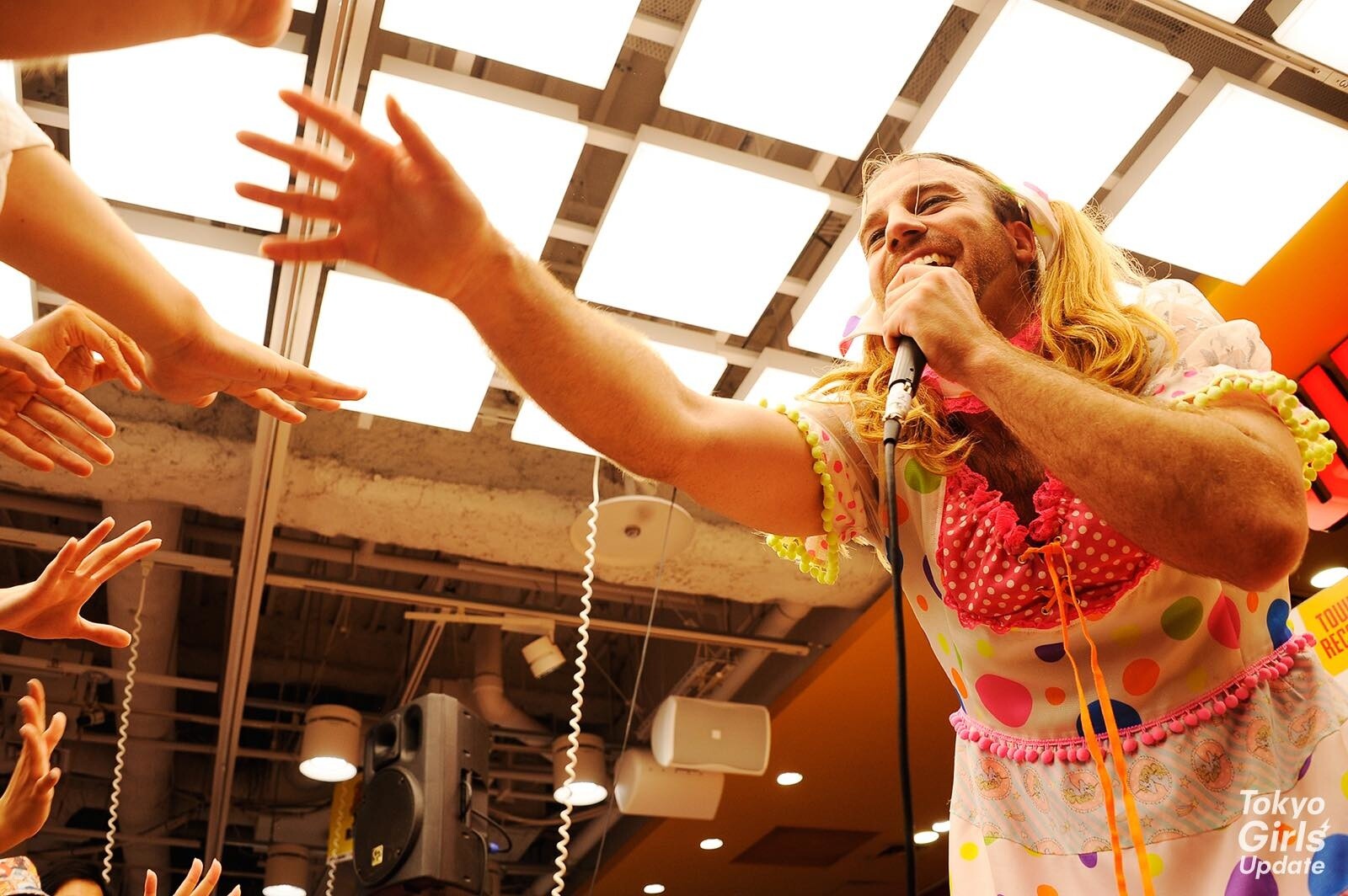 LADY BABY Whips Up a Frenzy at Tower Records in Shibuya During Release Event! 15