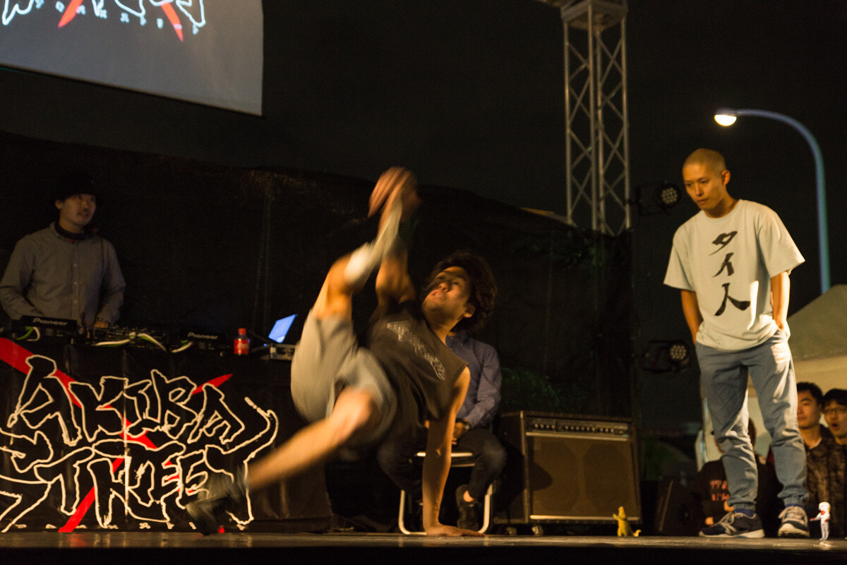 Best Otaku Dancer in Japan Decided! 10