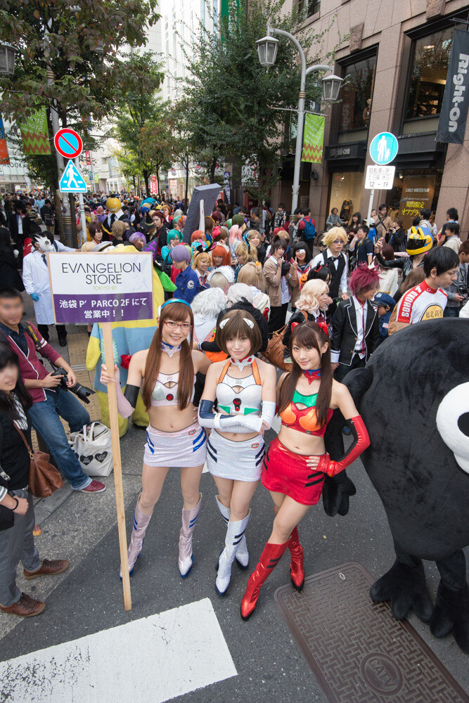 Cosplay Parade Brings Excitement to Ikebukuro! 13