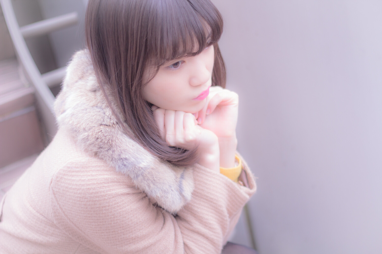 10 Kawaii Gestures That Will Put All Eyes On You! 3