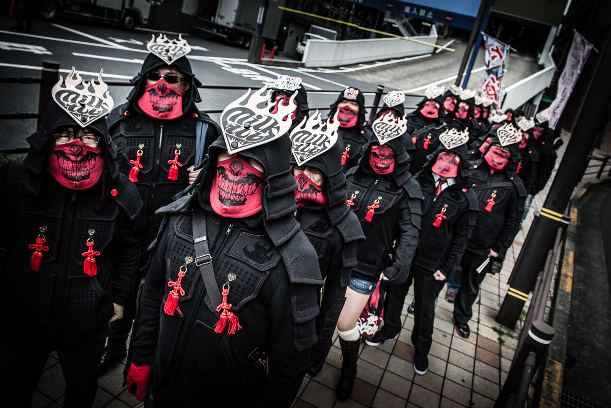 [Last Samurai?!] 30 Samurai in Modern Armor Gather for Epic Cavalry Fight 1