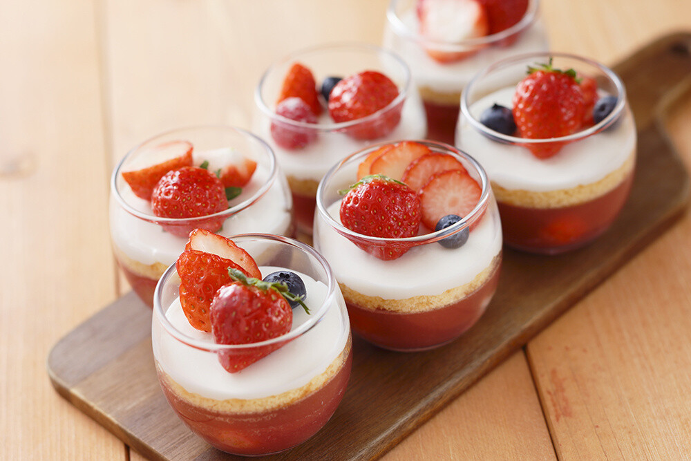 Enjoy 20 Berry Desserts at the My Favorite Berry Sweets Buffet 2017! 6