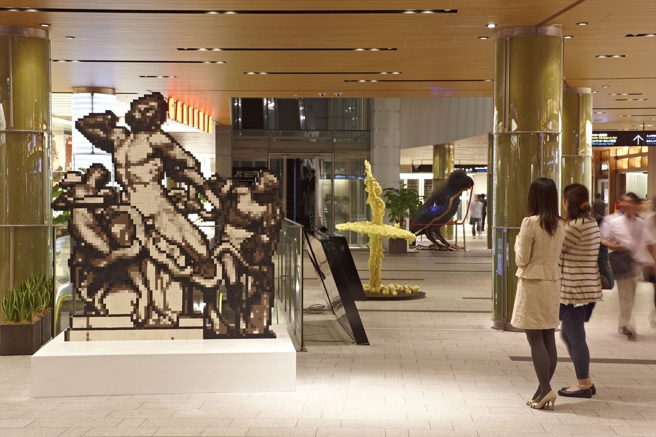 2D or 3D? The Mysteries of Pixel Art Sculpture