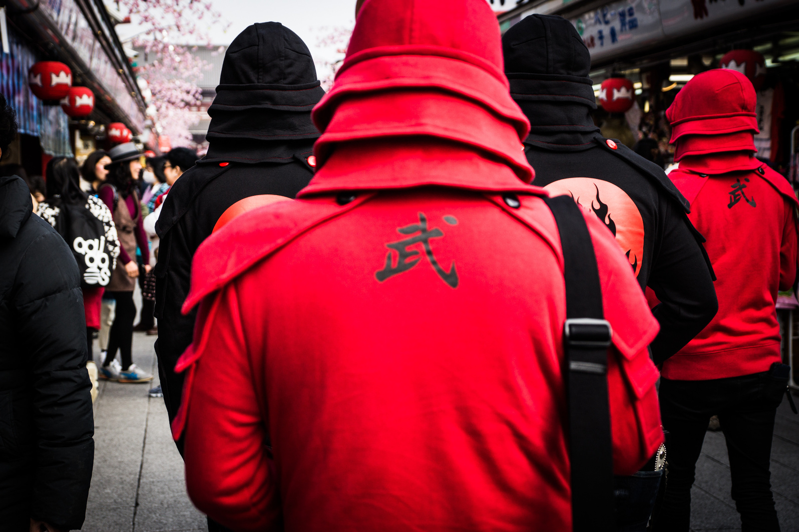 Modern Samurai? Mysterious Group Appears in Asakusa 7