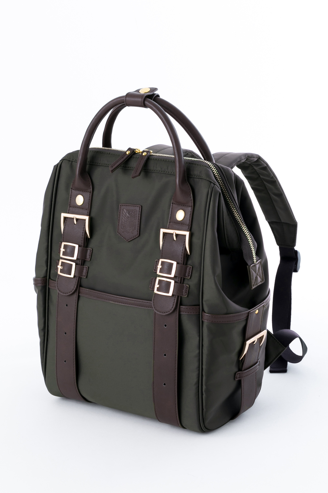 Stay Warm In Stylish Attack on Titan Survey Corps-Inspired Fall Gear! 19