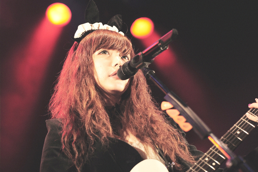 Milky Bunny Puts on a Cute Rock Concert!