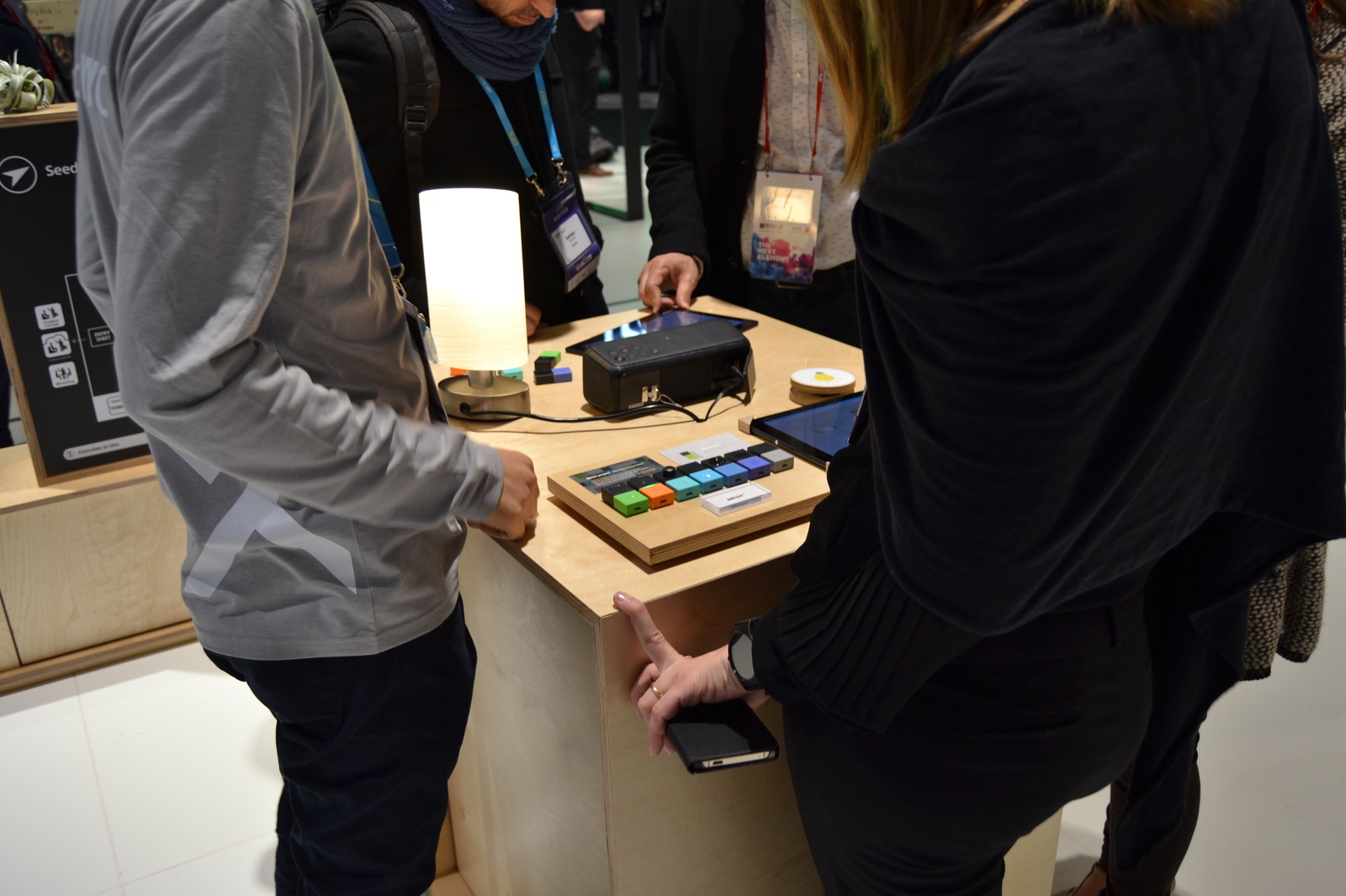 Transform Daily Objects into Smart Gadgets with MESH! [Mobile World Congress Event Report] 3