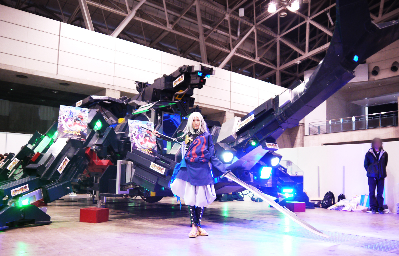 Giant Bug Robot from the Anime “Mushibugyo” Wows Attendees at ACE 2013!