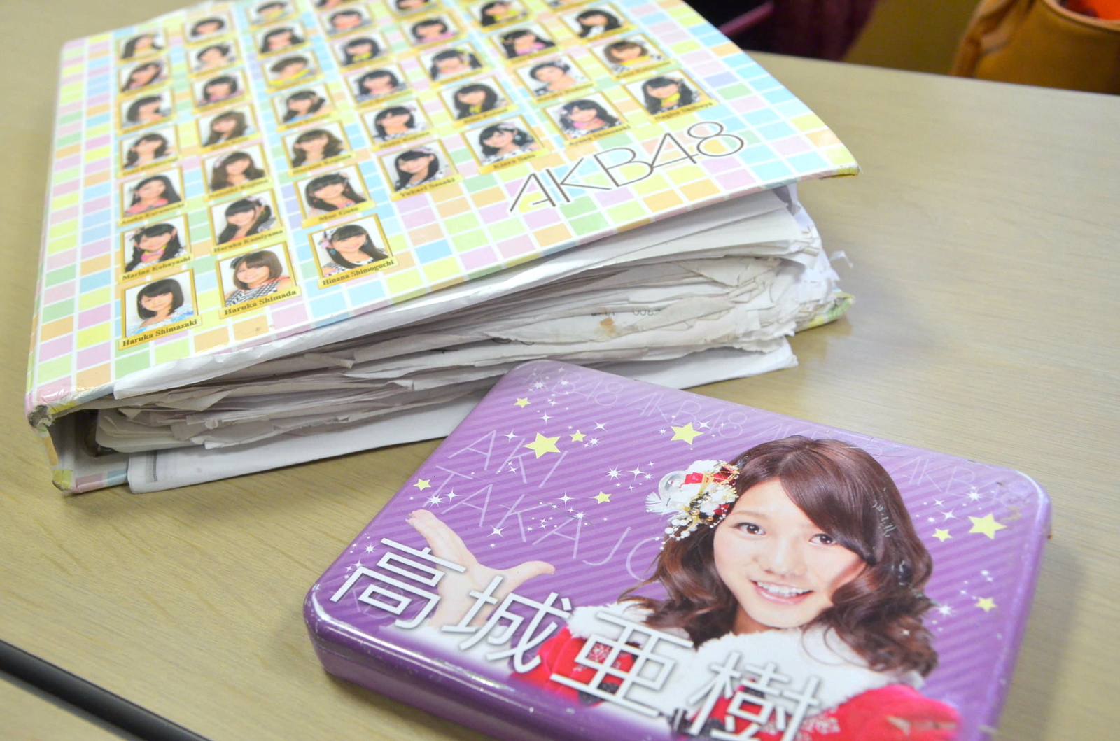 Alessia’s study materials are, of course, decked out in idols. 5