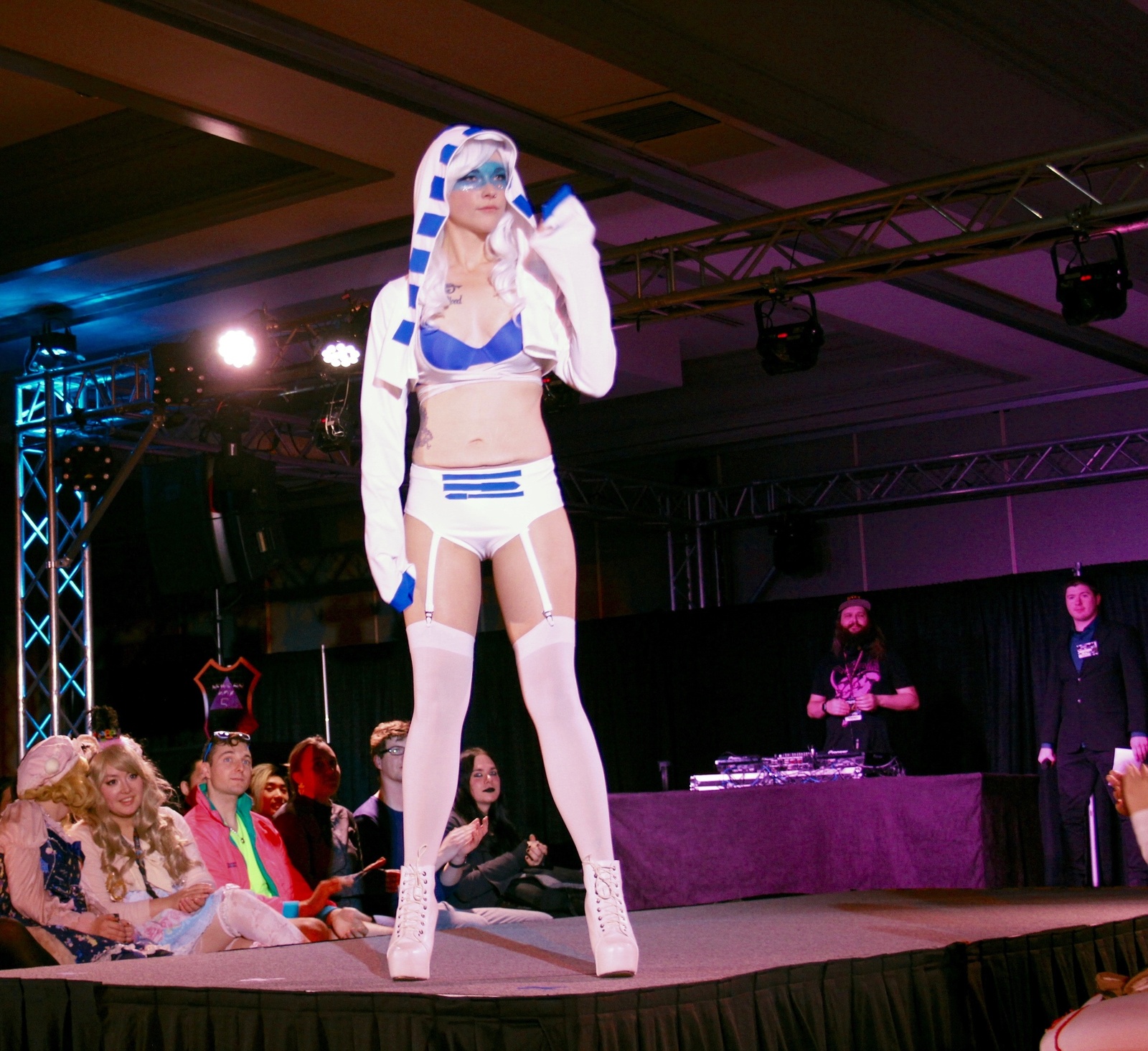Cosplay and Lingerie Combined for Unforgettable Fashion Show [Newcon Event Report] 17