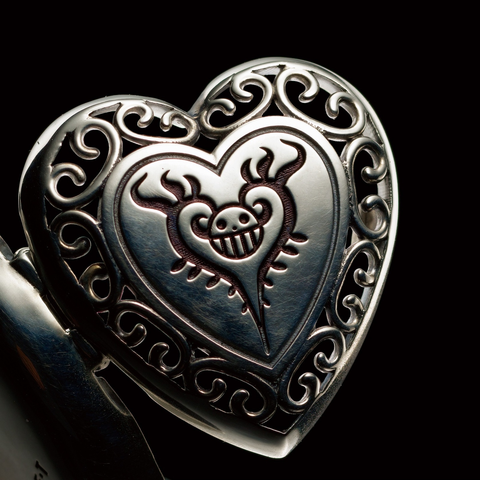 Wear Trafalgar Law’s Tattoo Close to Your Heart with a One Piece Silver Locket! 4