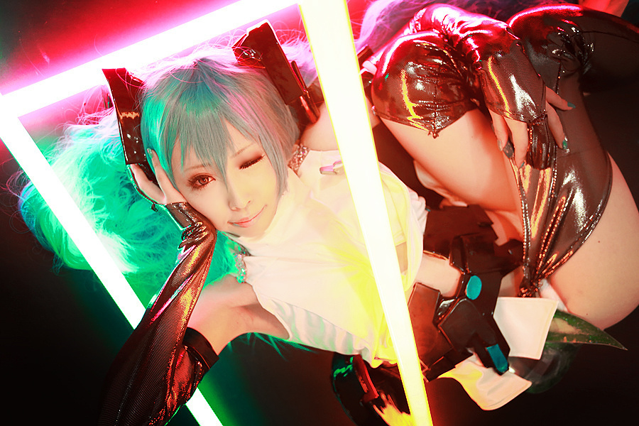 Creator Interview: Momoreku