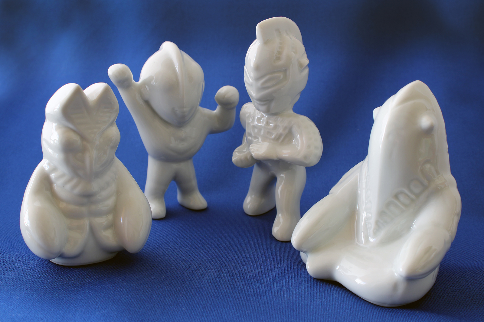 Ultra Characters Recreated Using Kutani Techniques [2/2]