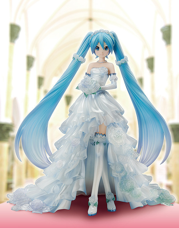 Miku Becomes a Beautiful Bride in Wedding Dress Figure!