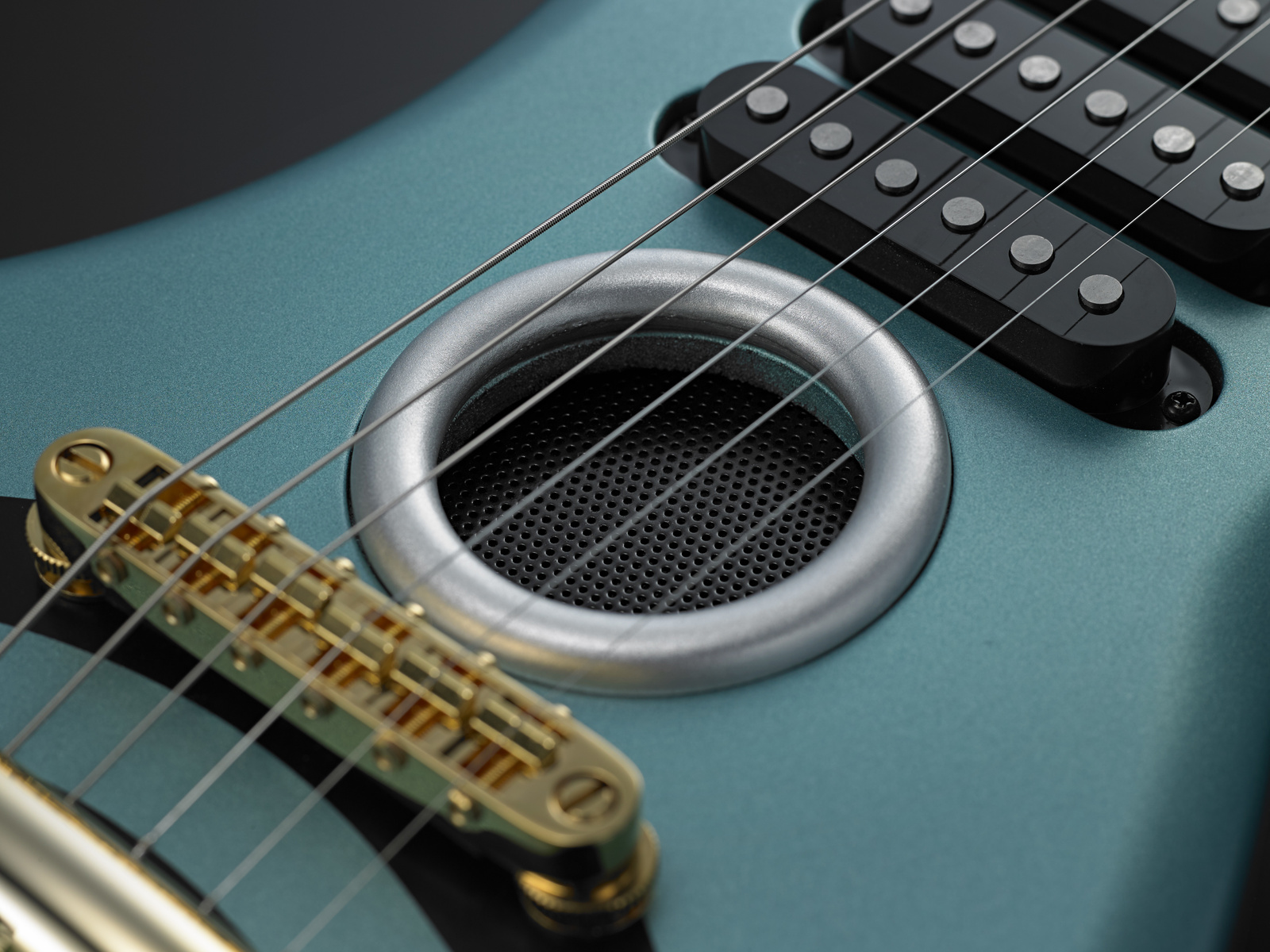 Shimamura Musical Instruments Collaborates with One Piece! Shark Guitar Finally on Sale! 7