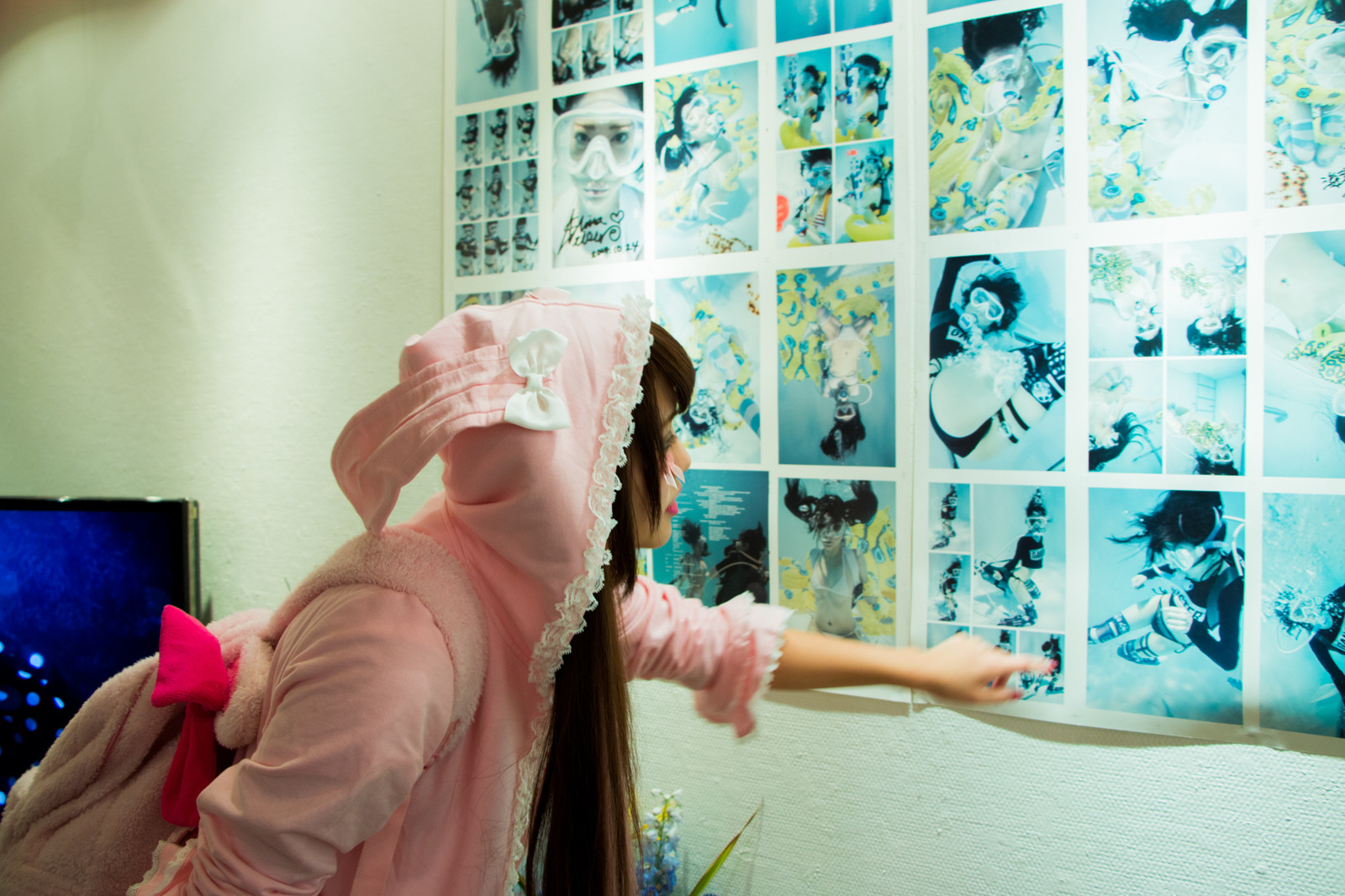 “Underwater Knee-High Girls Plus” GIVE AWAY! Dive Headfirst into the World of Underwater Knee High Socks! 16