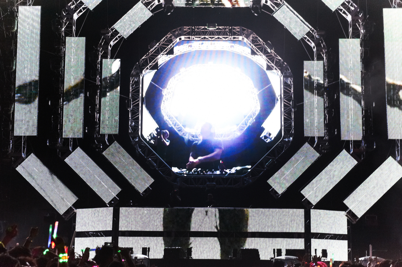 Heroes Descend on ULTRA JAPAN 60