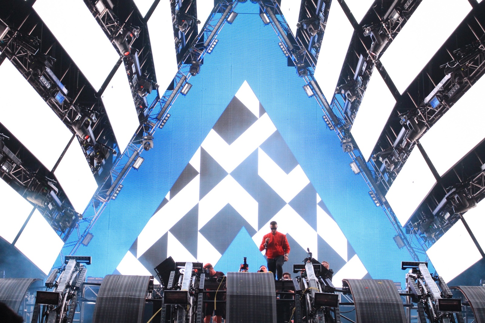 Over 160,000 People from Around the World Descend on Miami for Ultra Music Festival 2016 31