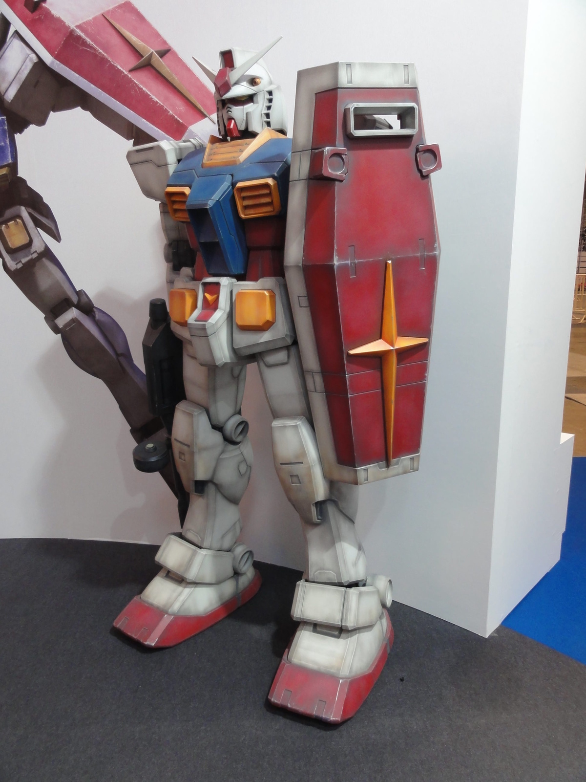 Fans Get the Latest Info on Fall Anime Series at Character and Hobby Festival Chara Hobby 2013! 5