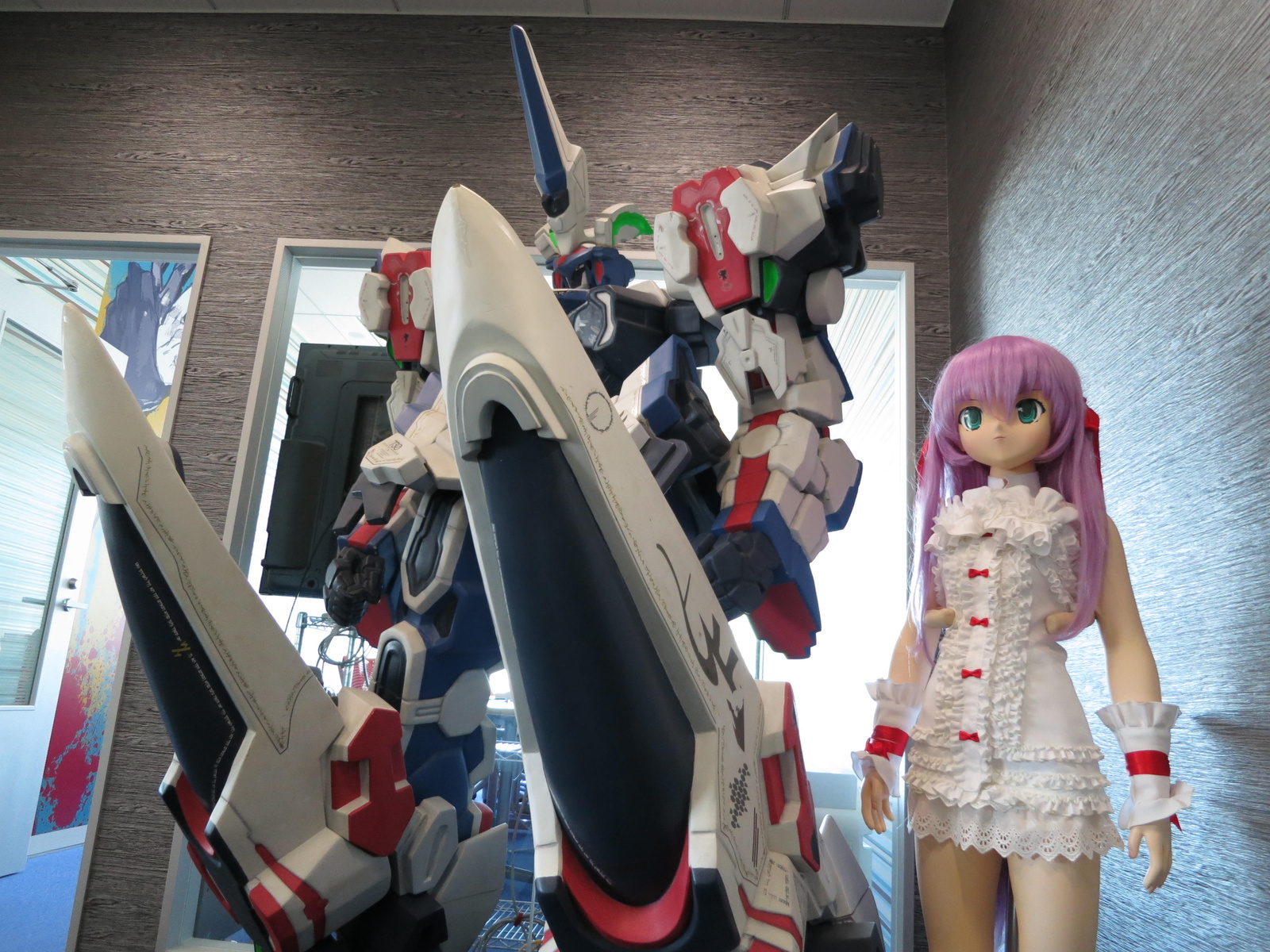 German Intern Takes Us on a Tour of Nitroplus 5