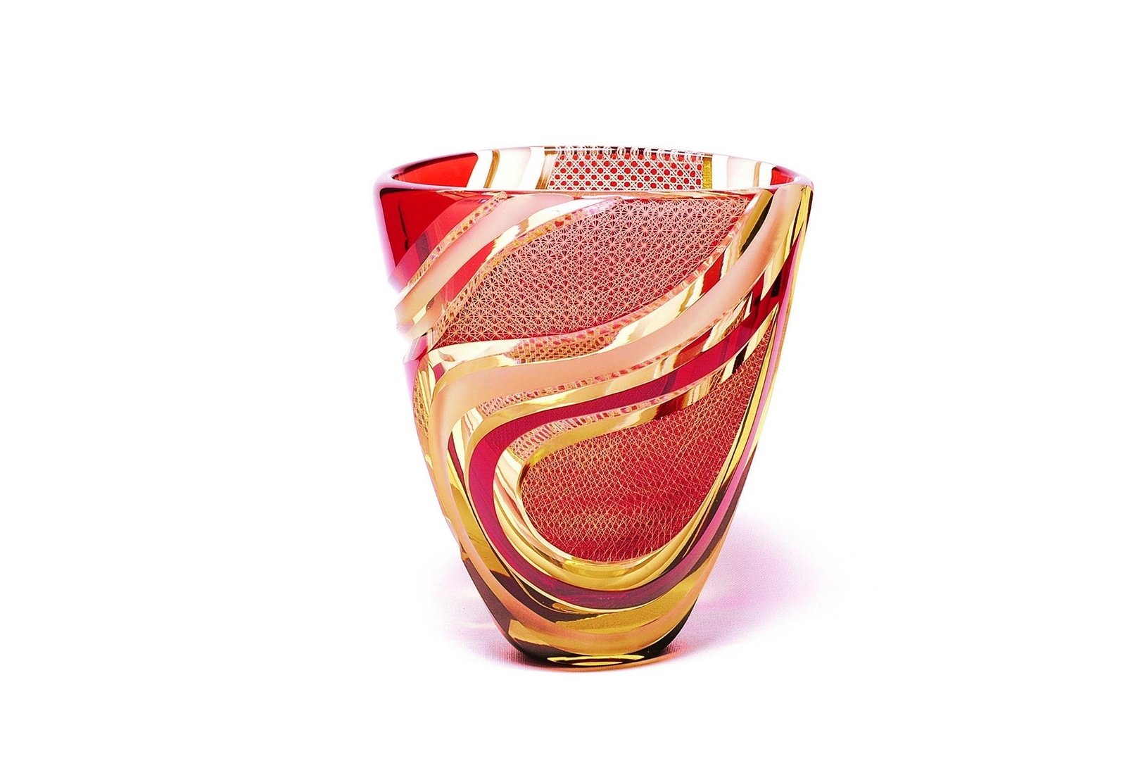 STEAMCREAM Collaborates With Kiriko Edo Shop for New Tins! 5