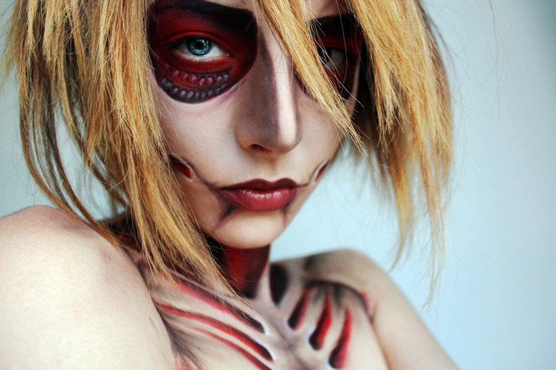 The Female Titan Appears?! This Romanian Makeup Artist’s Titan Makeup is Amazing!