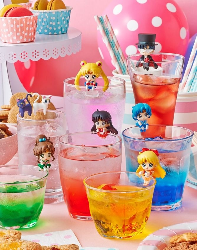 The Sailor Scouts Ride on Your Cup, Super-Cute Figure Mascots to Release in December