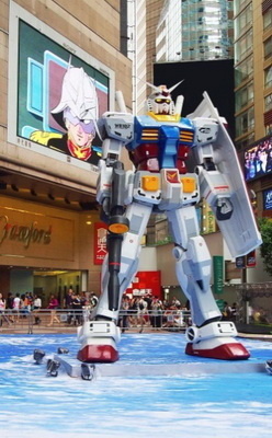 Massive Gundam Models Appear in Hong Kong!
