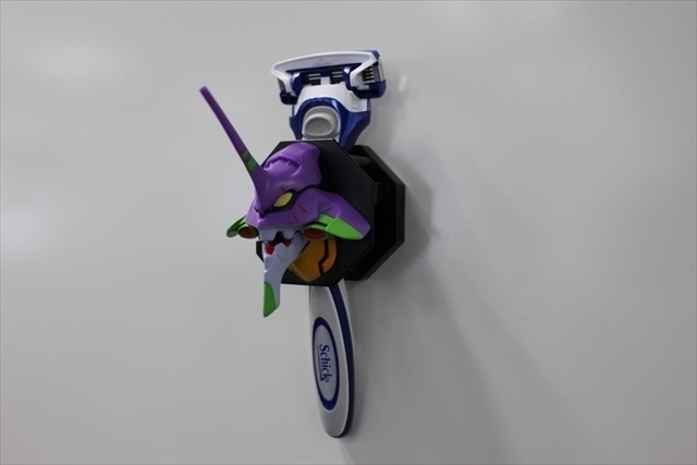 A New Collaboration is Born Between Eva and Schick; The Shave Impact Begins