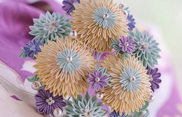 Looking for a new hobby? Try the traditional Japanese cloth craft of tsumami zaiku