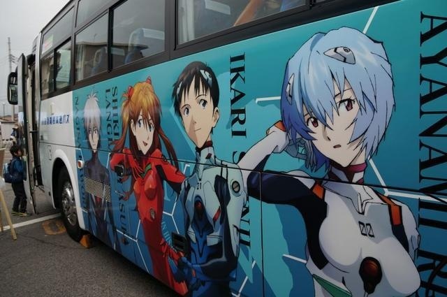 “Eva” Itabus Appears at Hakone Tozan Bus’ 100th Anniversary Celebration Event