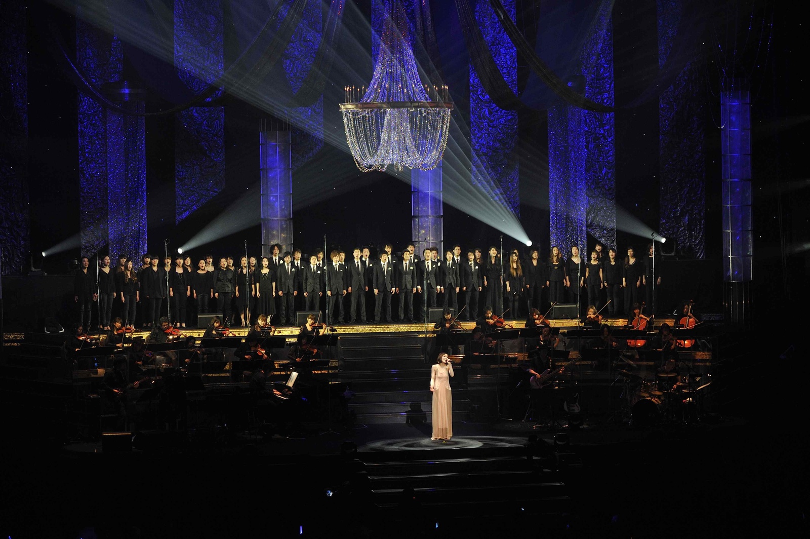 The Night When the Woman with the Voice of a Diva Became a True Diva: May’n Artist Interview [1/3] 2