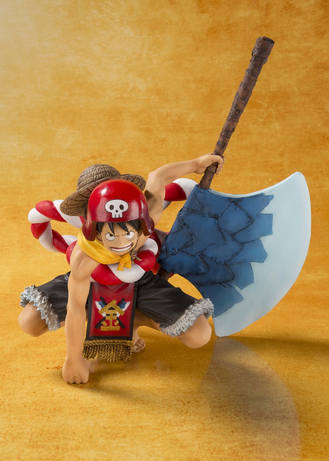 The Captain of the Straw Hat Pirates Is Ready to Chop Down His Enemies! Check out This Luffy Figure in His Outfit from One Piece Film: Gold!