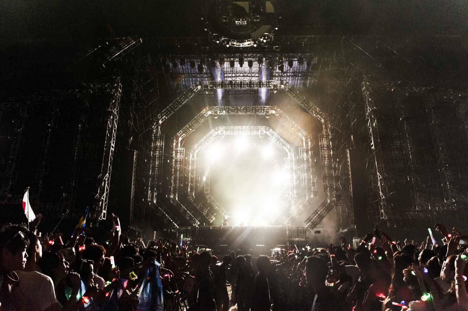 Heroes Descend on ULTRA JAPAN 57