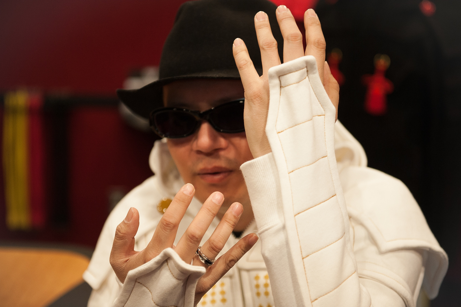 Creating Something New Together with Fans: Taking on Overseas Crowdfunding Project for Samurai Armor Hoodies 14