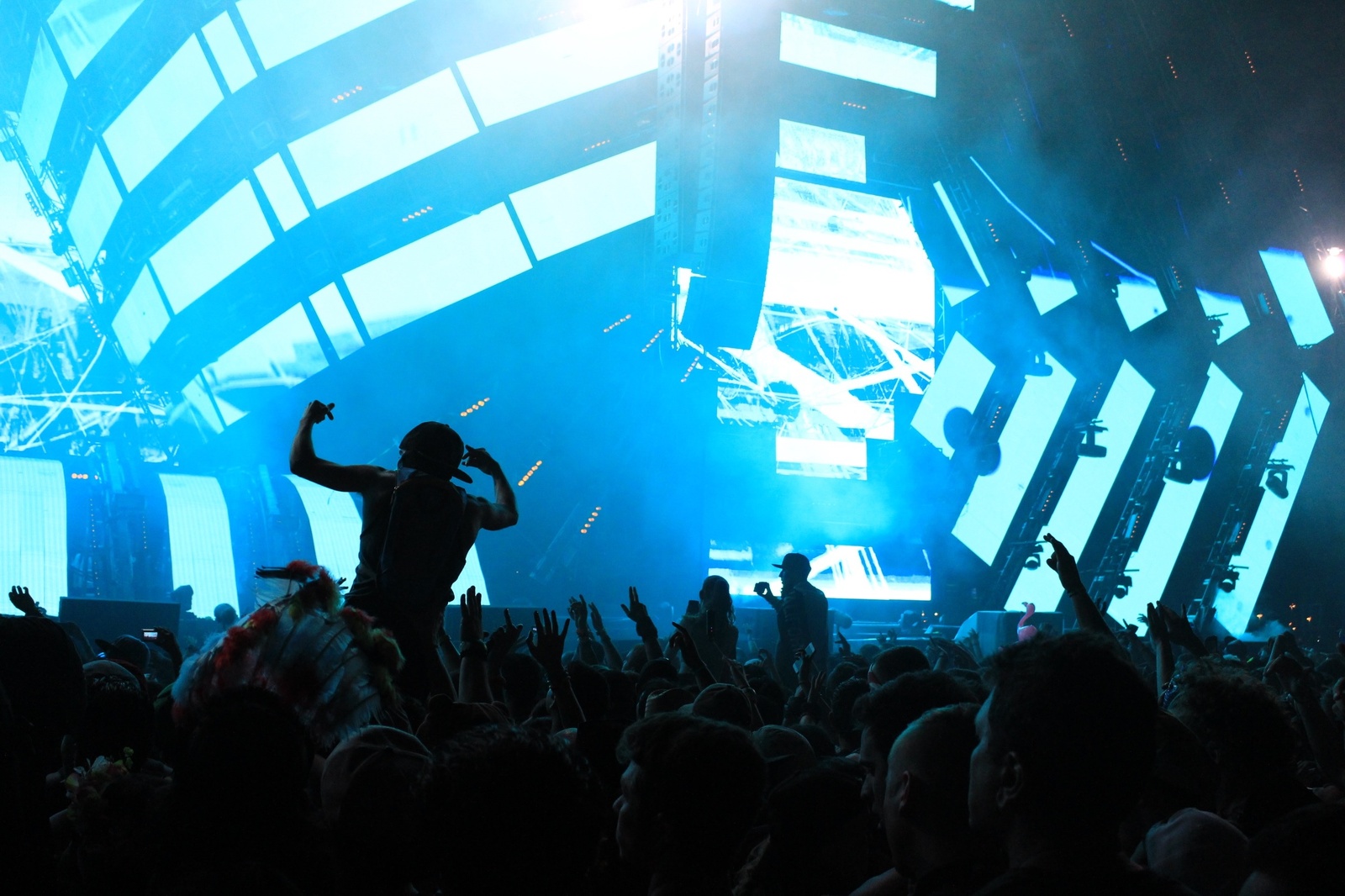 Over 160,000 People from Around the World Descend on Miami for Ultra Music Festival 2016 30