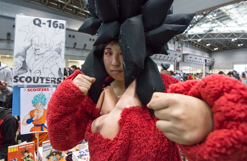 The Curtain Opens on the 40th Year of Comiket!