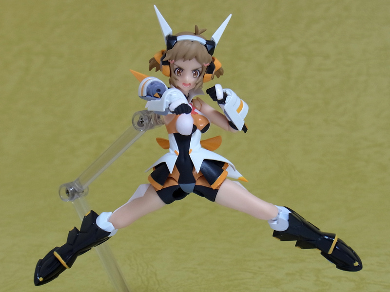 Review: “Senki Zessho Symphogear” Tachibana Hibiki Figma