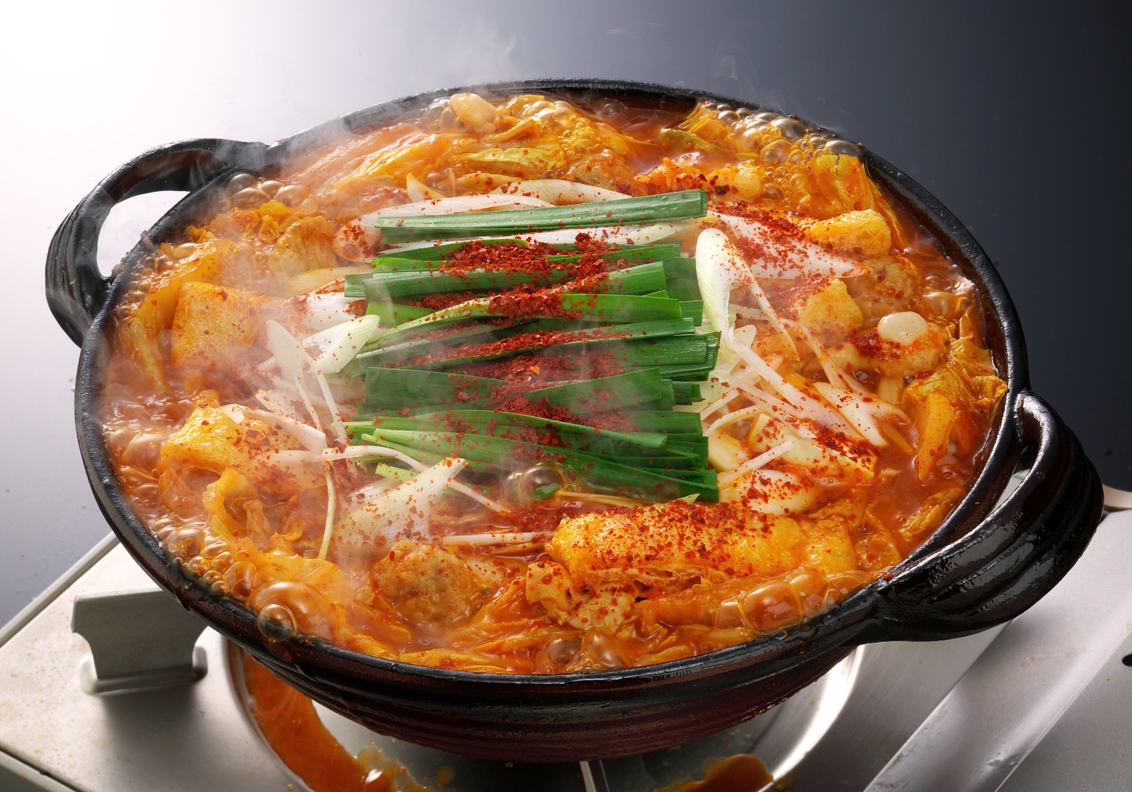 Akakara Collaborates with Kamen Joshi! Popular Idol Band Members Set to Appear Every Tuesday from Nov. 8 to Dec. 6 8